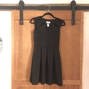 Vintage Sweet Storm Sleeveless Black Dress